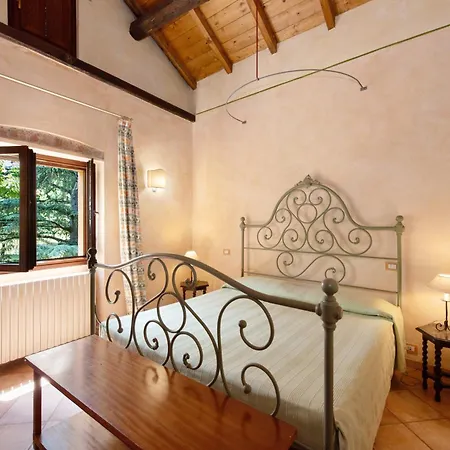 Cascine Di Schella Vakantiehuis *